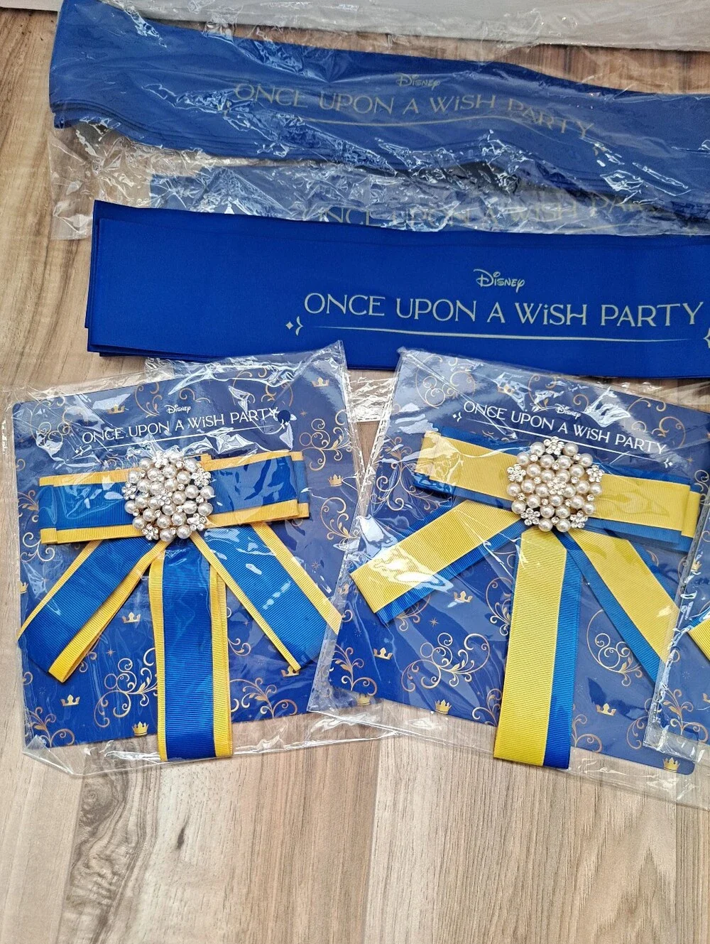 Disney Once Upon A Wish Party Blue/Gold Pearl Cluster Ribbon Bows Sashe 10 each